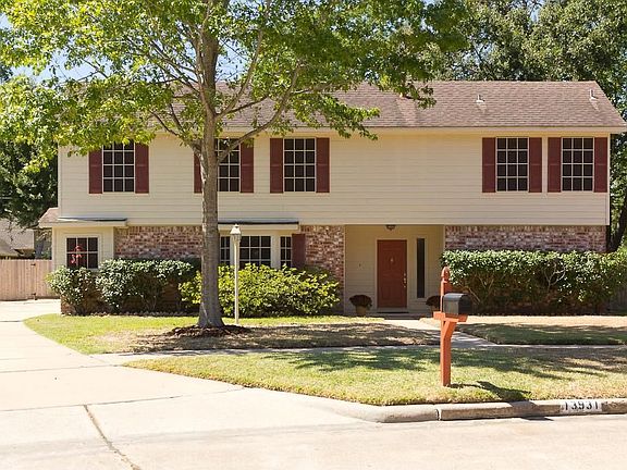 2nd image of 13931 Ivymount Dr