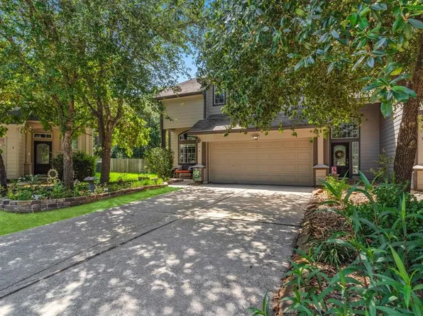 2 Nestlewood Place, Spring, TX 77382