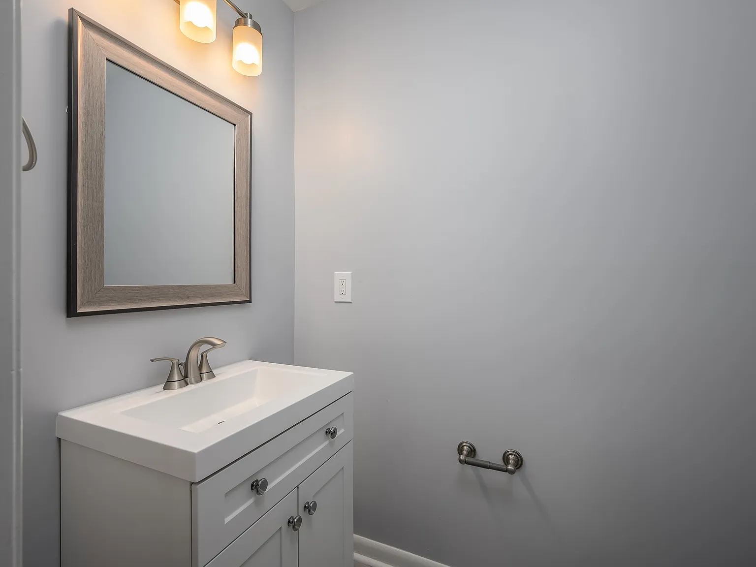 4 bed, 1787 sqft, $3,500 — Photo 2