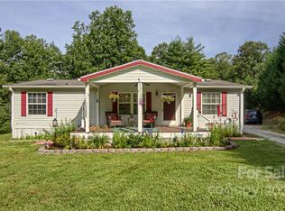 435 McMinn Rd, Hendersonville, NC 28792