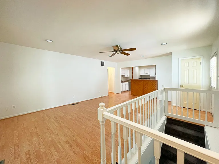 1943 Storm Dr — Photo 10