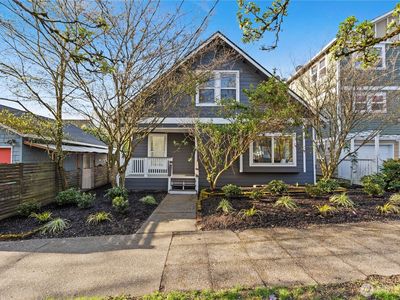2115 E Pine Street, Seattle, WA, 98122