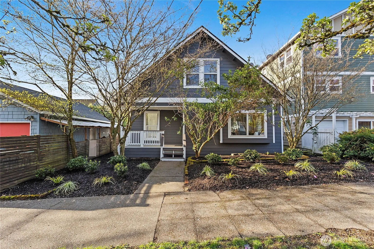 2115 E Pine Street photo 1