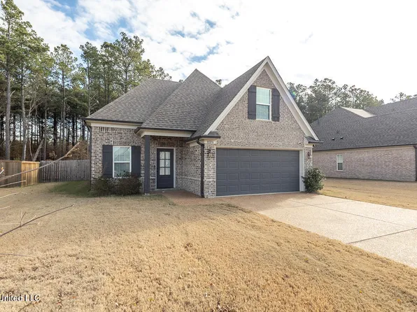 8726 Clark Ave, Southaven, MS 38672