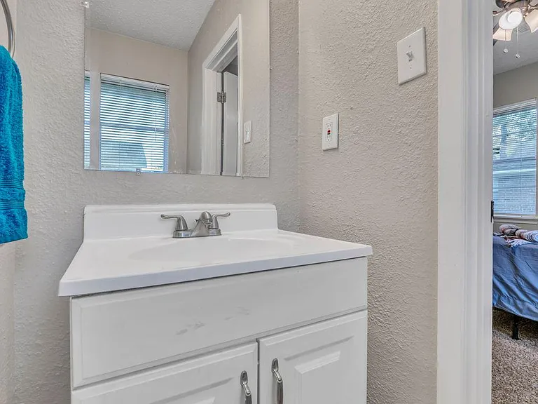 Meadowlink St — Photo 4