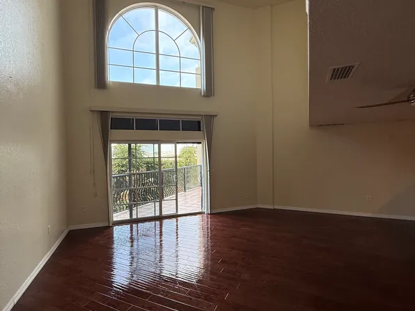 128 S Beach St, Daytona Beach, FL