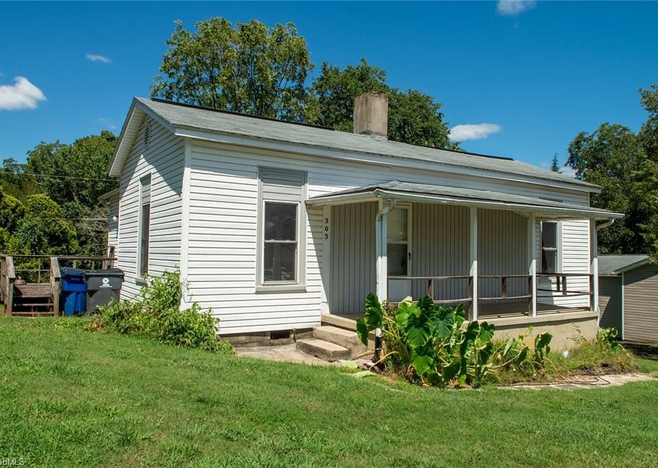 1st image of 303 Clayton Pl