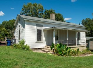 303 Clayton Pl, Haw River, NC 27258