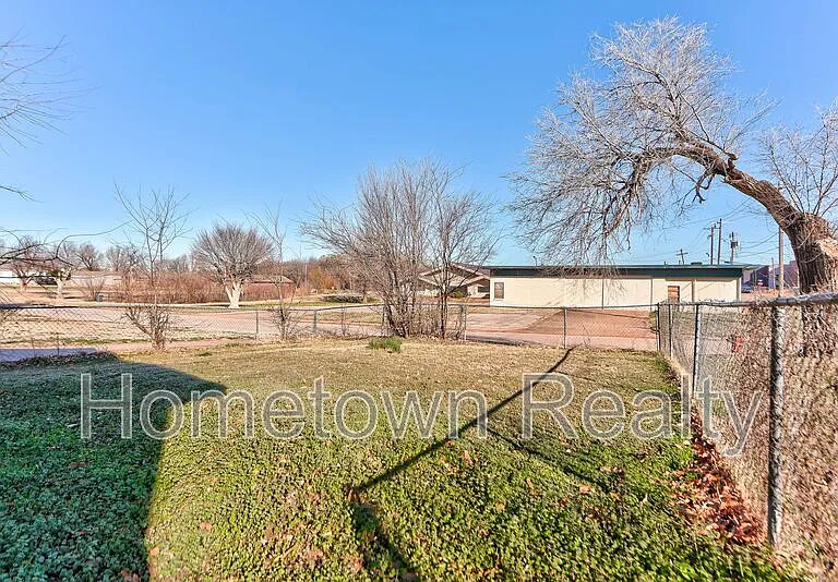 2701 S Phillips Ave — Photo 31