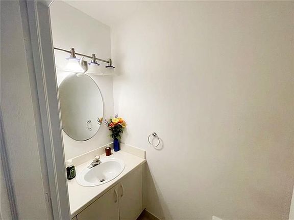 5th image of 7641 Tamarac Island Cir