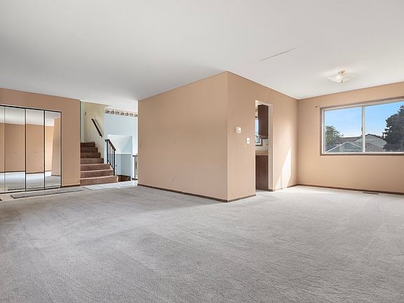2nd image of 205 Albert Dr