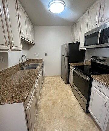 3rd image of 1236 Walker Ave APT 212