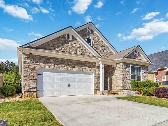 3rd image of 2999 Legacy Park Dr