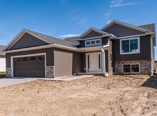 212 Sunnydale Ln SE, Rochester, MN 55904