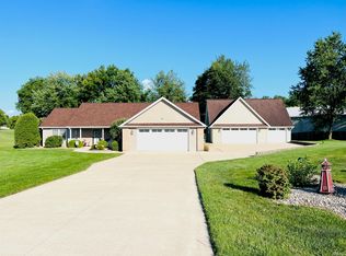 335 Hillcrest Ct, Springville, IN
