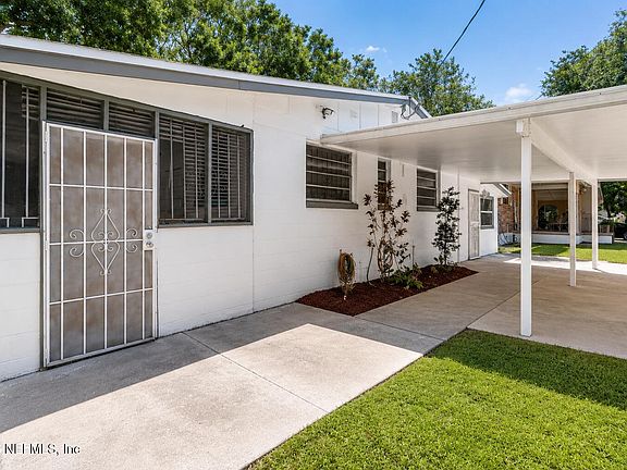 3rd image of 2509 WYLENE Street