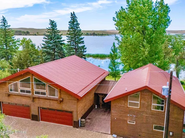 124 Lake Ilo Dr, Dunn Center, ND 58626