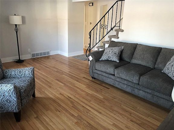 4th image of 2518 Arthur Ave