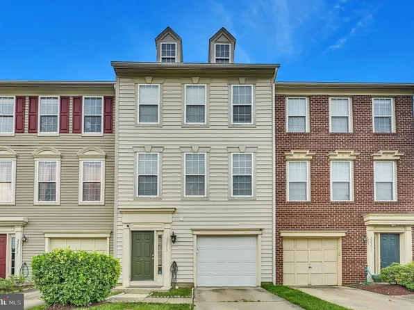 22213 Great Trail Ter, Sterling, VA 20164