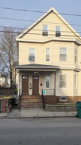 182 Pleasant St Photo 1