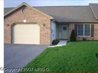 407 Benjamin Dr, Chambersburg, PA