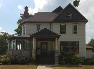110 S Oakland St, Saint Johns, MI