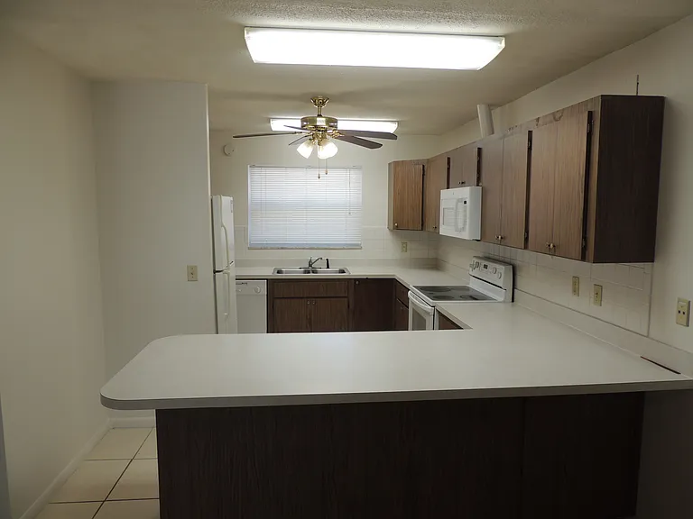 4862 SE Anchor Ave #3 — Photo 2