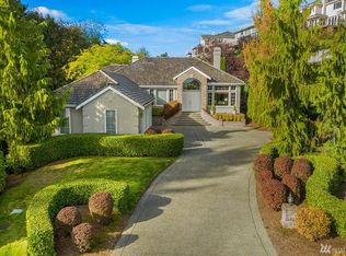 15420 SE 60th Pl, Bellevue, WA 98006