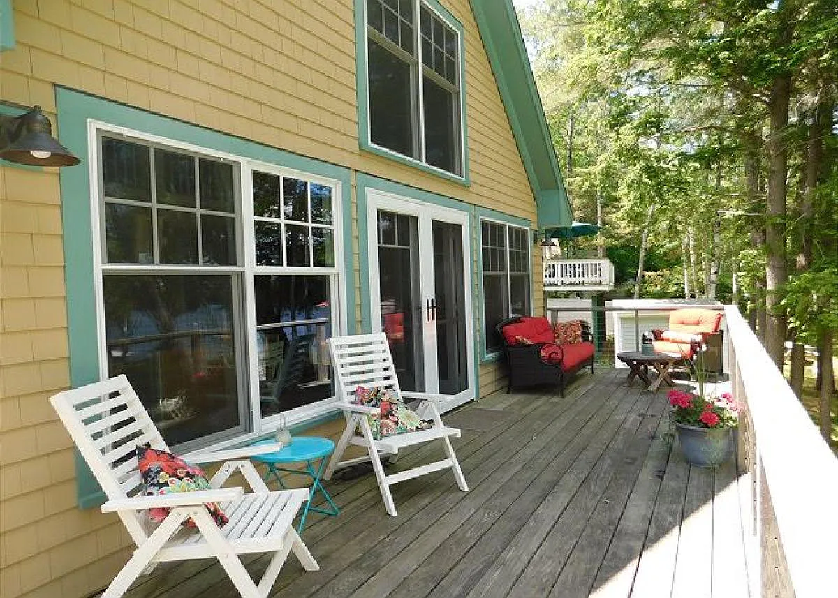3 bed, 2200 sqft, $2,200 — Photo 4