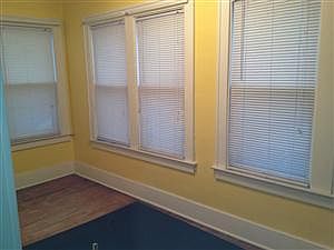 3rd image of 15333 Jerome St