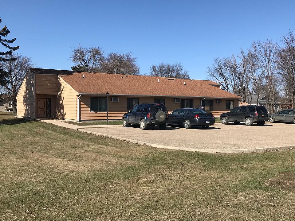 Dakota Manor Apartments