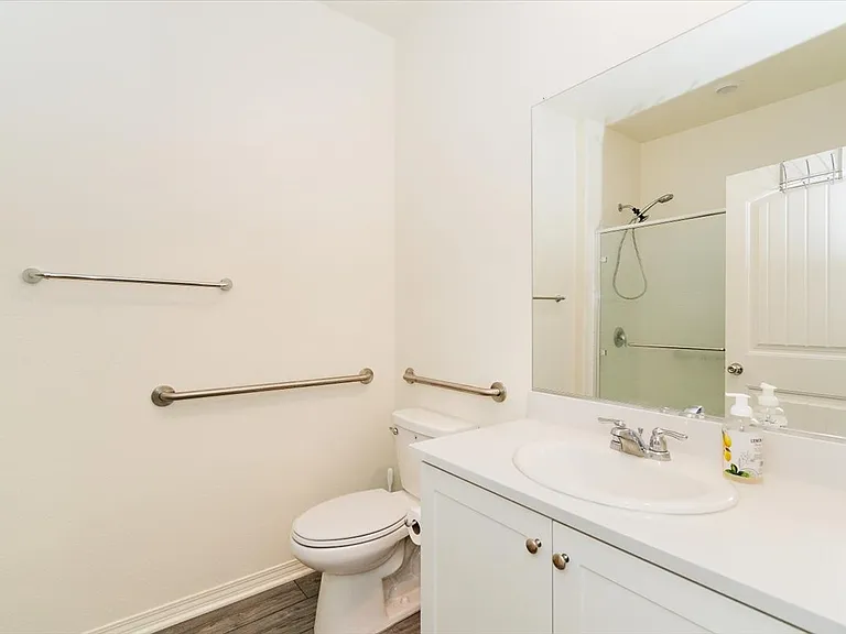 16540 Wyndham Ln #3 — Photo 4