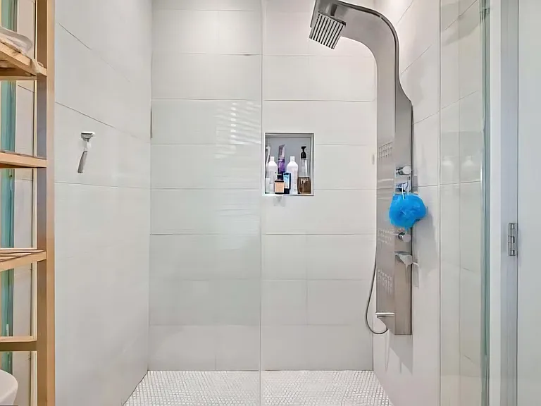1821 Newton St NW #3 — Photo 5