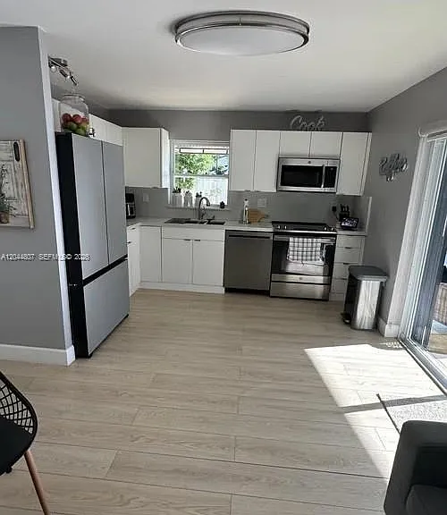 12701 SW 70th Ln — Photo 2