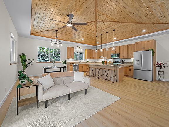 4th image of 11-3226 Mokuna St