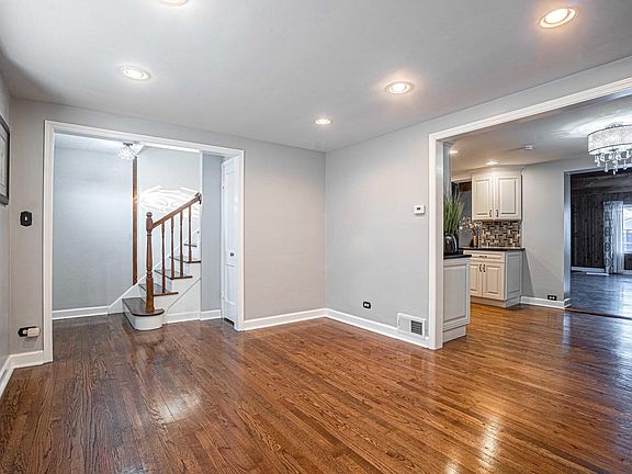 4th image of 3645 S 59th Ct