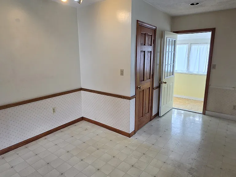 40 Englewood Ave #2 — Photo 6