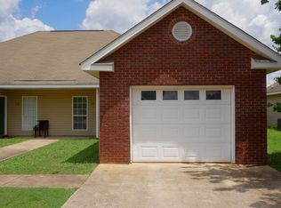119 Pine Meadow Cir, Elmore, AL 36025