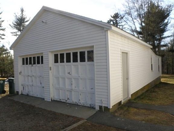 4th image of 62 Linwood St