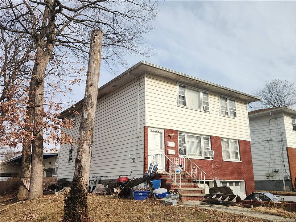 1st image of 620 W 2nd Ave