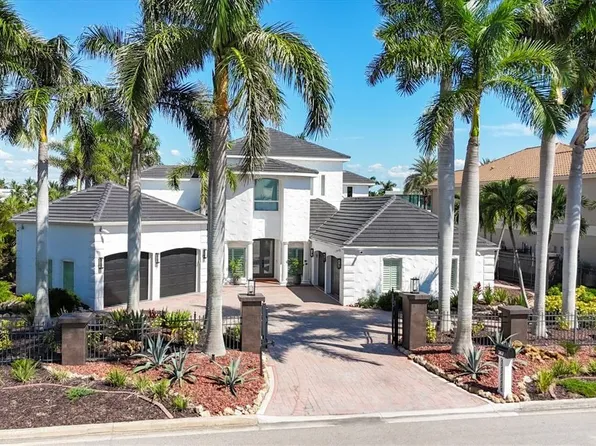 367 W Royal Flamingo Dr, Sarasota, FL 34236