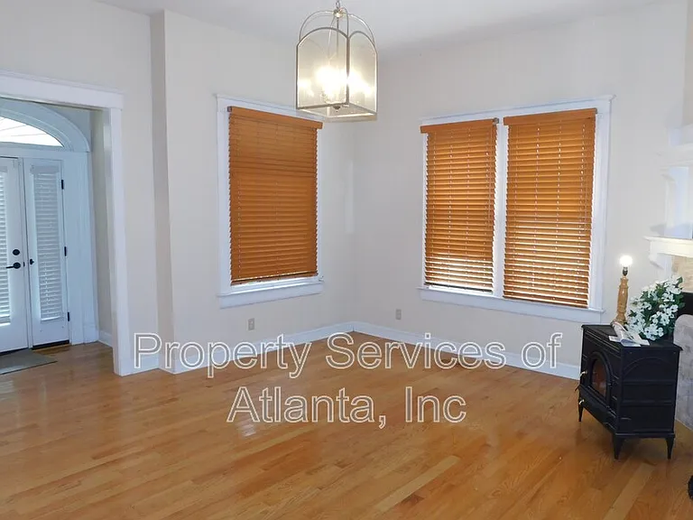 675 Grady Pl SW — Photo 6