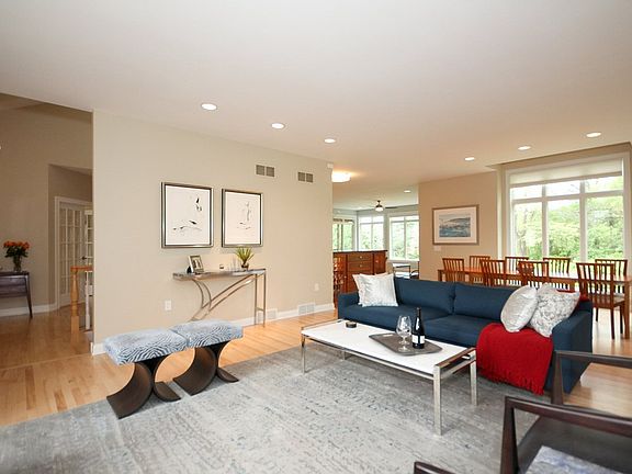 4th image of 7656 Summerfield Dr