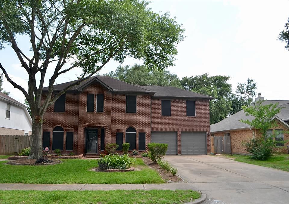 1st image of 16707 Sussex Dr
