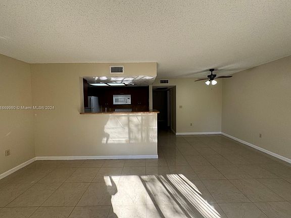 5th image of 3220 Coral Lake Dr #3220