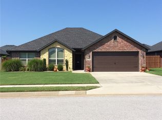 6102 37th St, Rogers, AR 72758