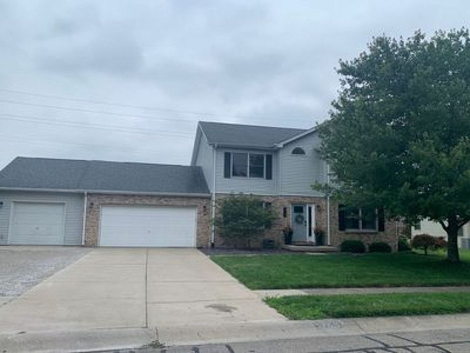 2 story / 3 car garage