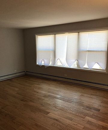 5th image of 2909 W Summerdale Ave #C3