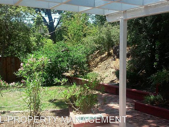 3rd image of 1804 Chula Vista Dr