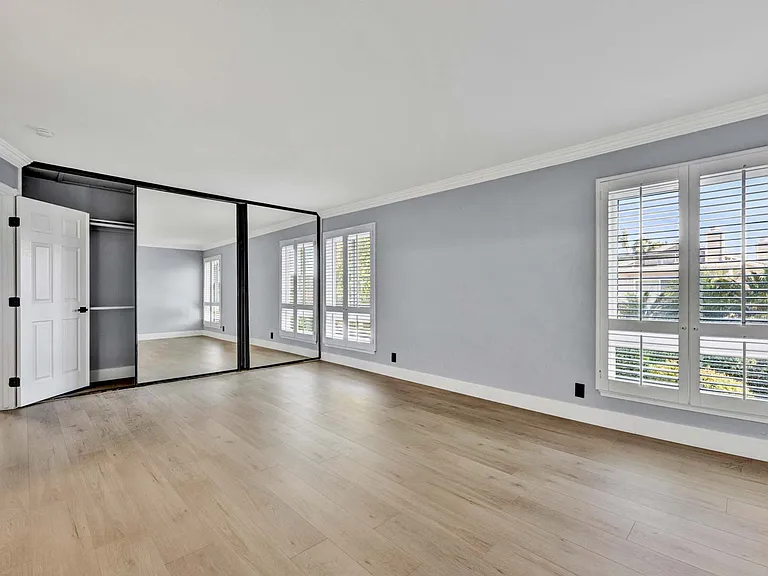 9882 Kings Canyon Dr — Photo 17